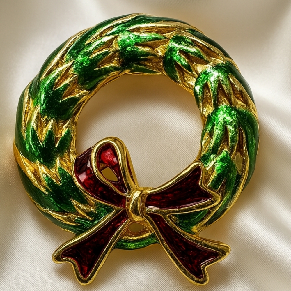 Festive Colorful Vintage Christmas Wreath Brooch – 1.6" Holiday Pin for Women